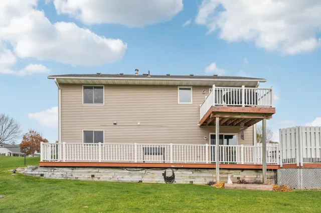 $410,000 | 665 Flora Square, Prescott, WI 54021