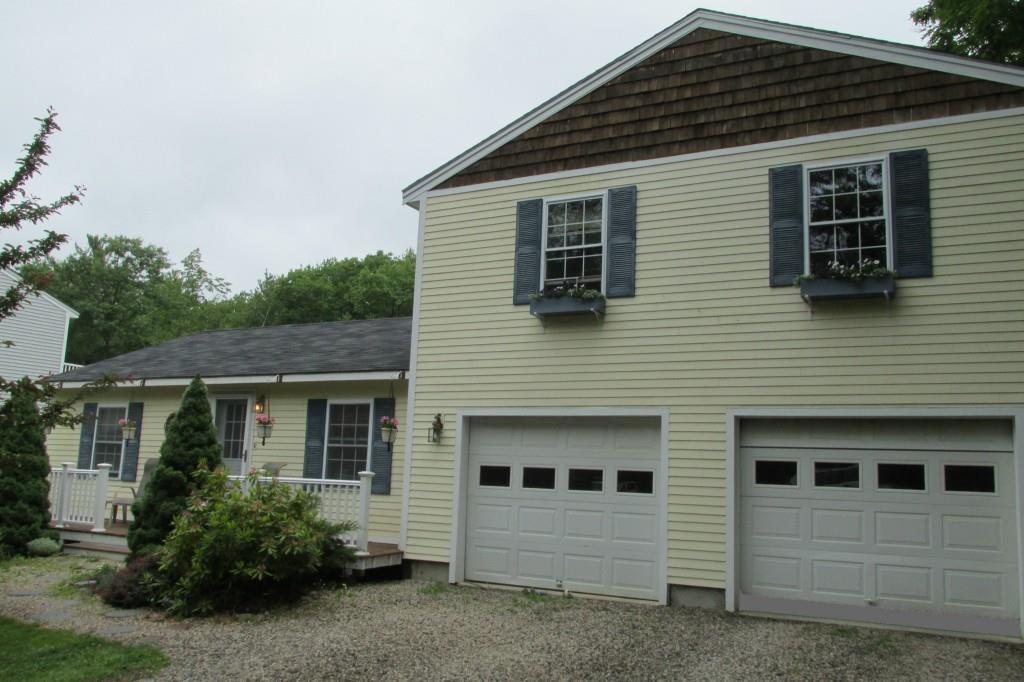 8 County Road Cape Neddick, ME 03902 - Photo 2 of 34 Photo