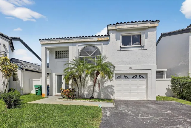 $550,000 | 221 Northeast 212th Street, Miami, FL 33179