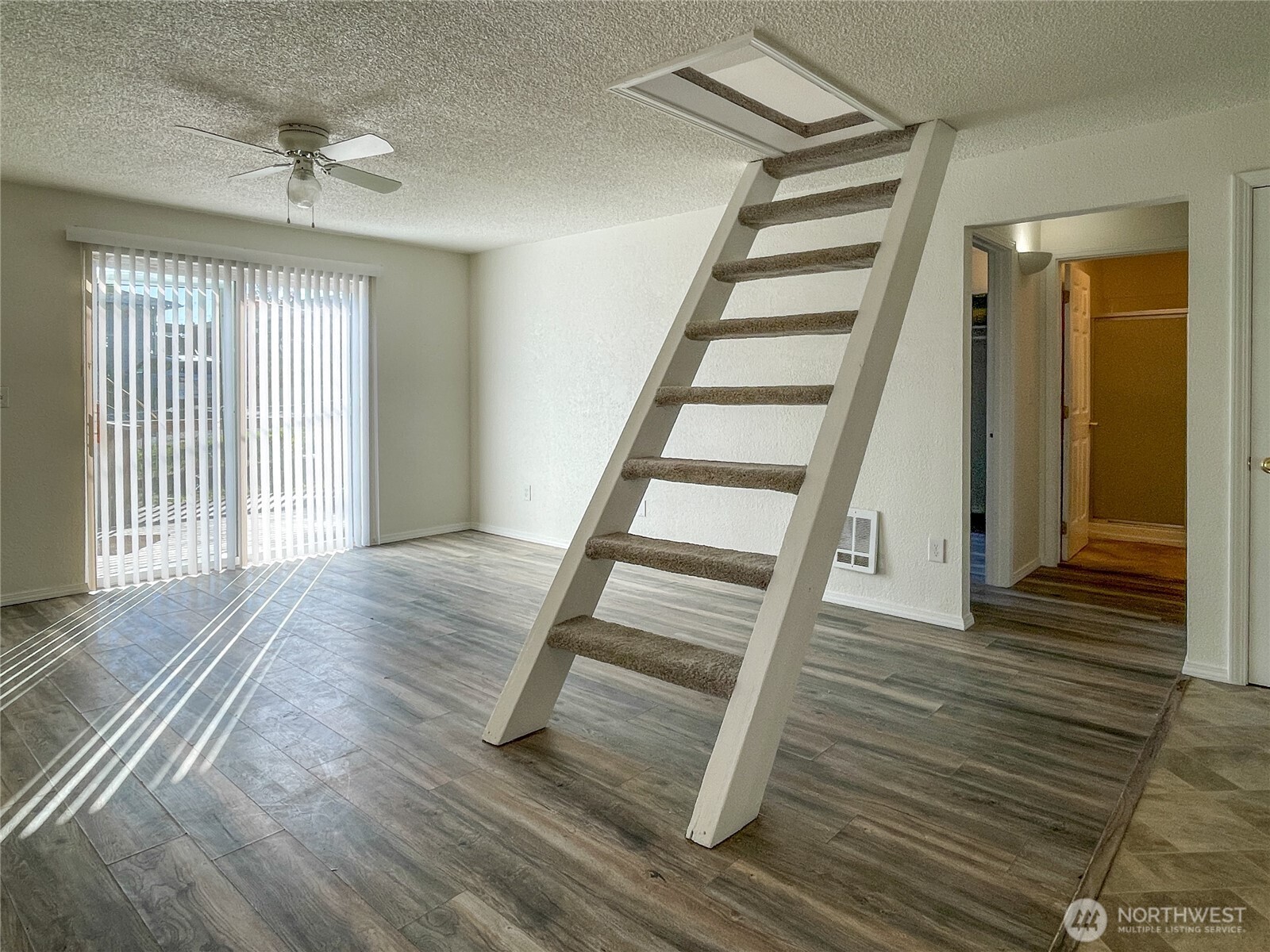 618 5th Street Southeast Auburn, WA 98002 - Photo 9 of 25