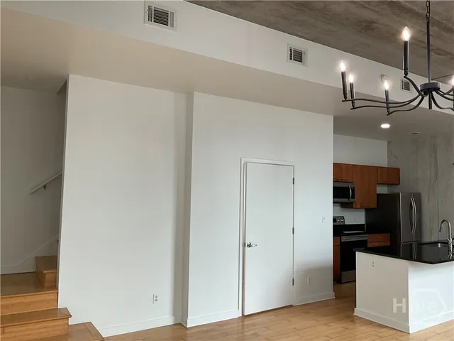 $2,200 | 545 Berrien Street, Unit I, Savannah, GA 31401