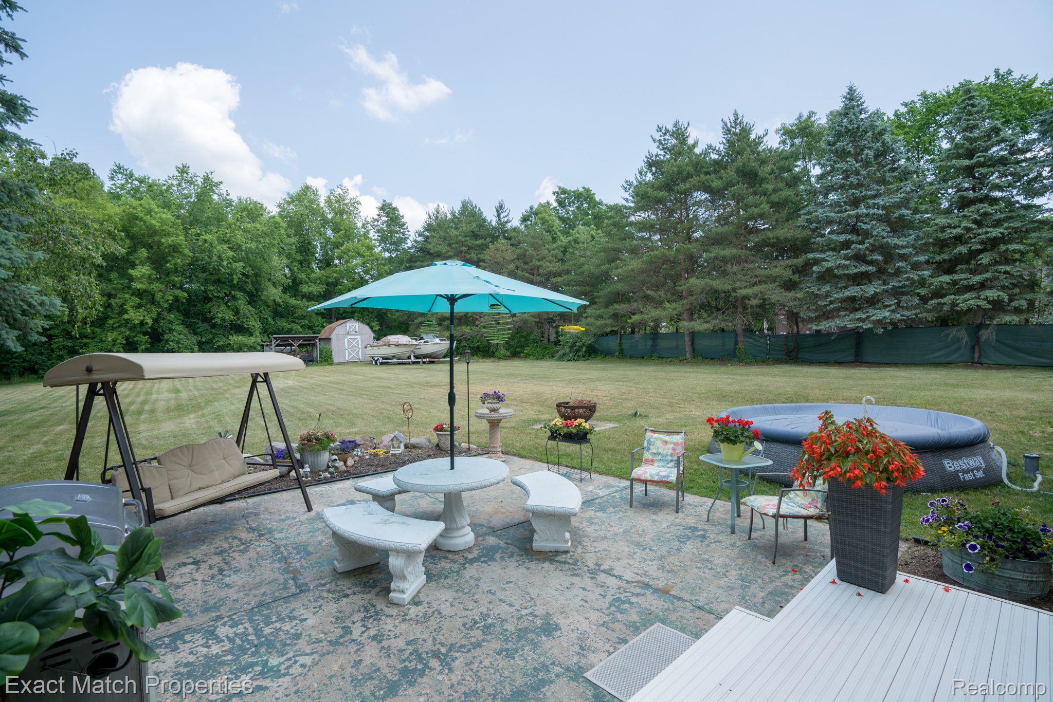 3916 Gregory Road Lake Orion, MI 48359 - Photo 34 of 36 Patio for outdoor entertaining...
