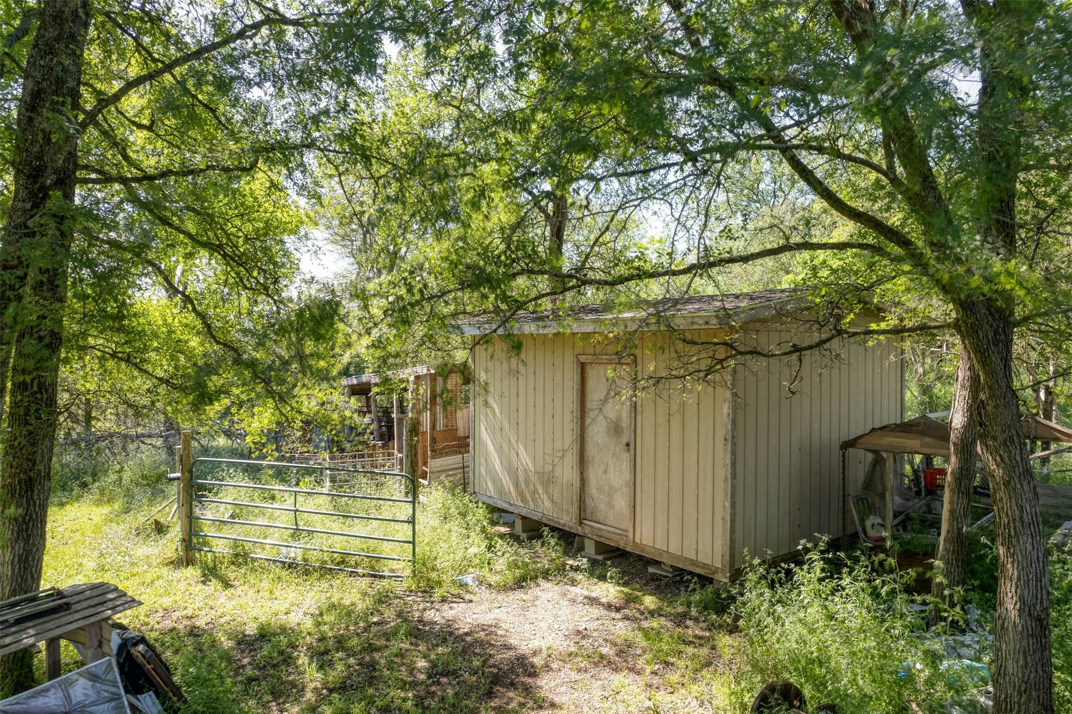 201 Fawn Ridge Road Cedar Creek, TX 78612 - Photo 18 of 21 a view of a garden