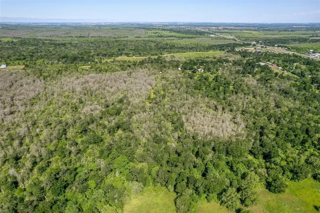 a view of an outdoor space with a lake view
