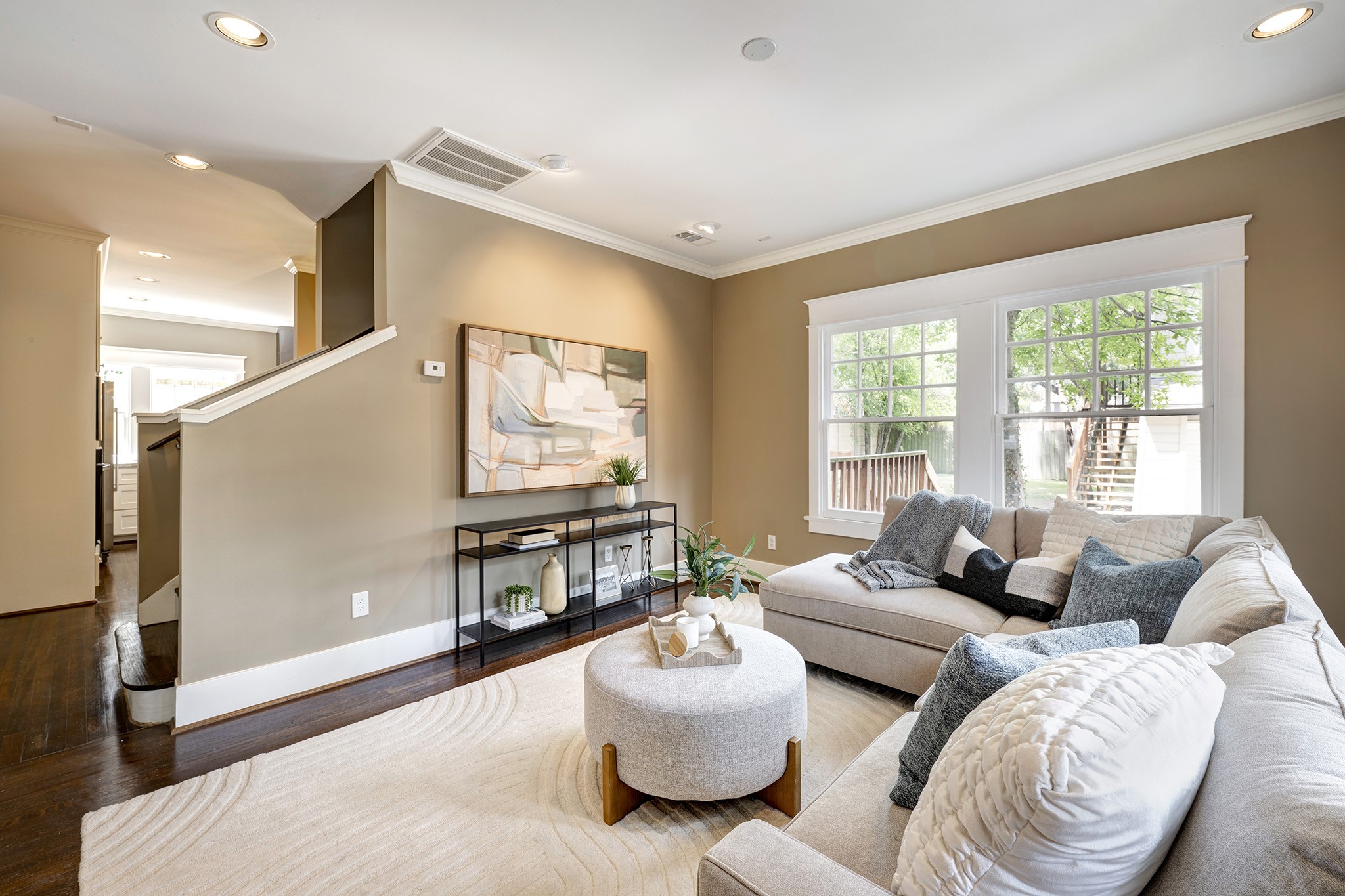 1640 Sul Ross Street Houston, TX 77006 - Photo 10 of 35 a living room with furniture and a large window