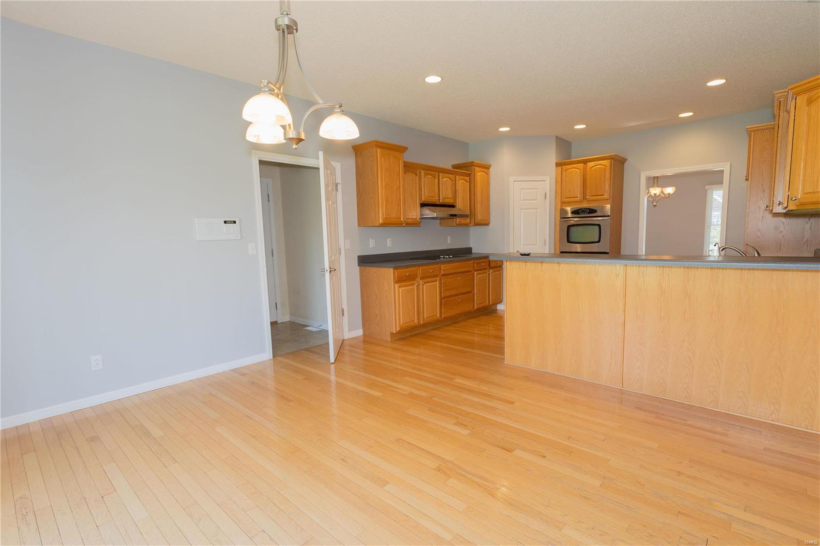 1711 Clover Ridge Columbia, IL 62236 - Photo 4 of 29 Gallery Image 4