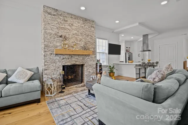 $899,000 | 2117 Middlebridge Court, Fort Mill, SC 29715