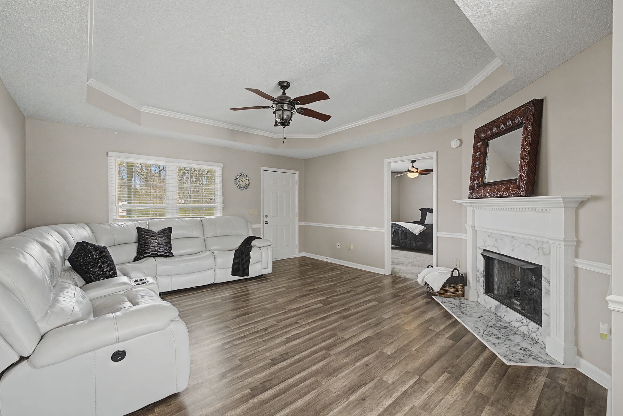 723 Hogan Drive Murfreesboro, TN 37128 - Photo 10 of 31 a living room with furniture and a fireplace