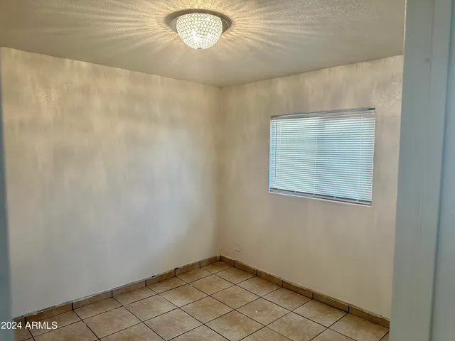 $895 | 2033 West Madison Street, Unit 2, Phoenix, AZ 85009