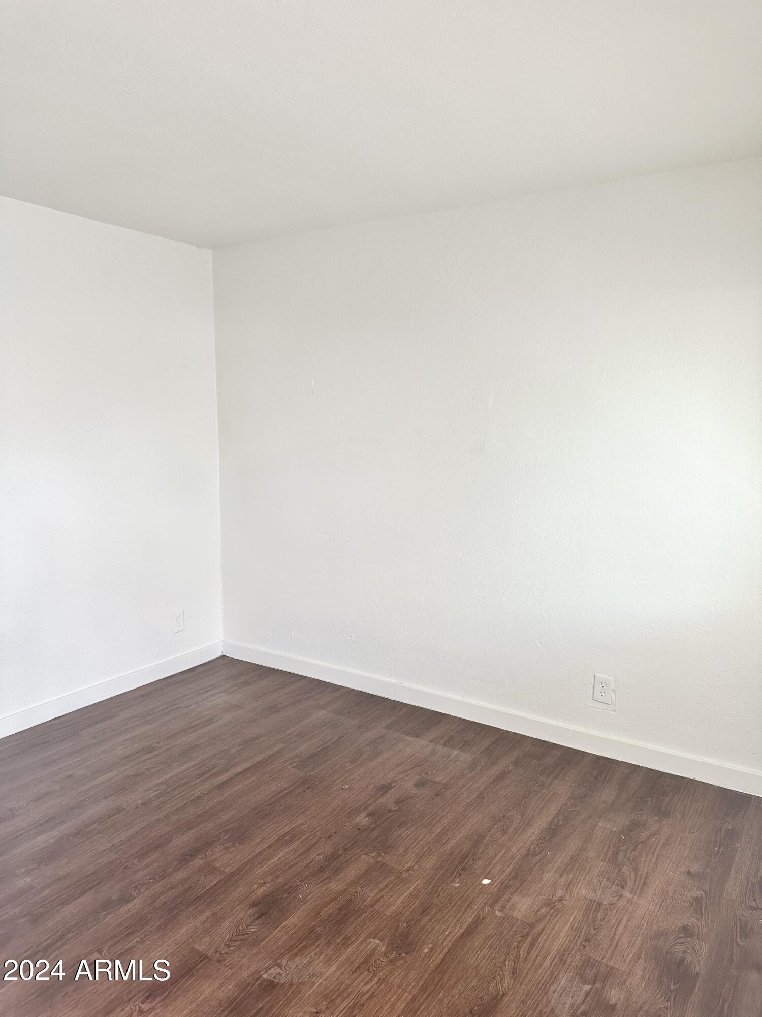 2033 West Madison Street, Unit 2 Phoenix, AZ 85009 - Photo 8 of 12 IMG_8393