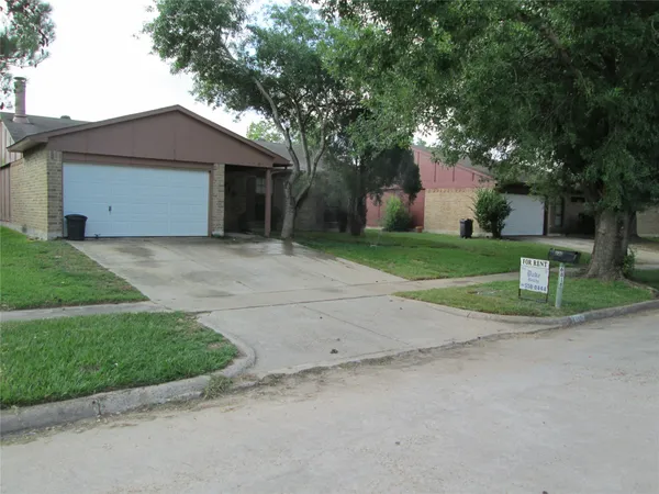 $1,675 | 6818 Glenstein Drive, Houston, TX 77084