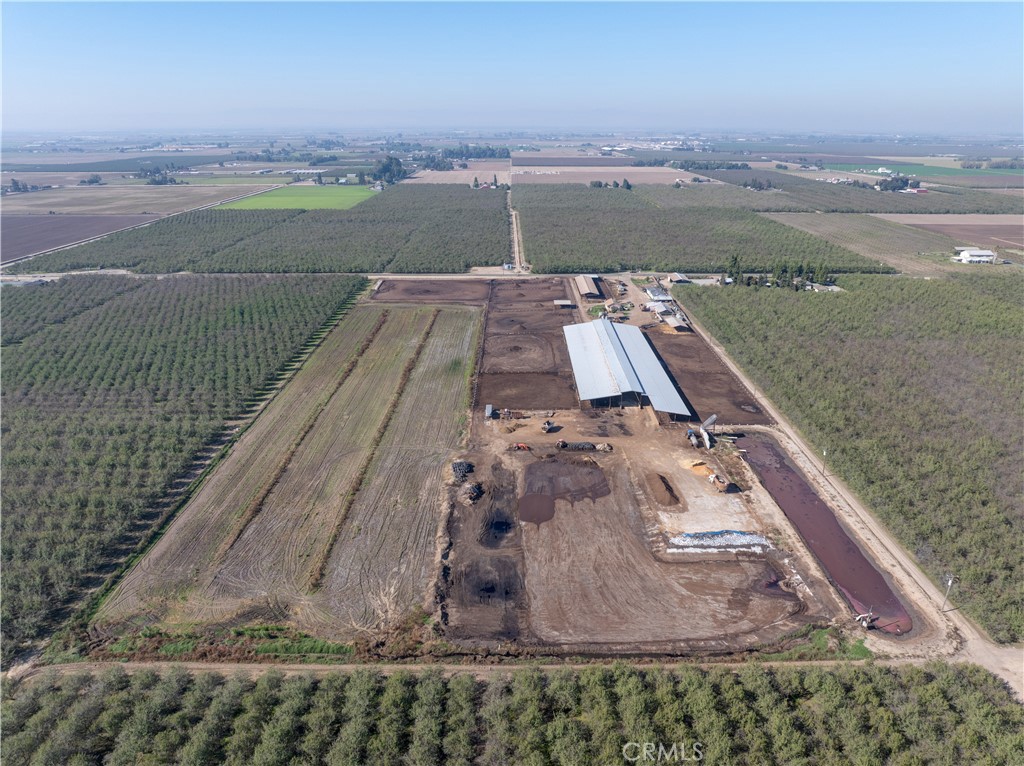 3918 South Kilroy Road Turlock, CA 95380 - Photo 6 of 14 a view of a terrace with lake view