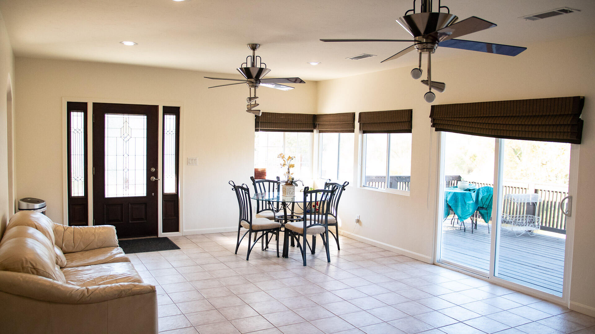 42857 Sierra Drive Three Rivers, CA 93271 - Photo 22 of 34 Main house dinning