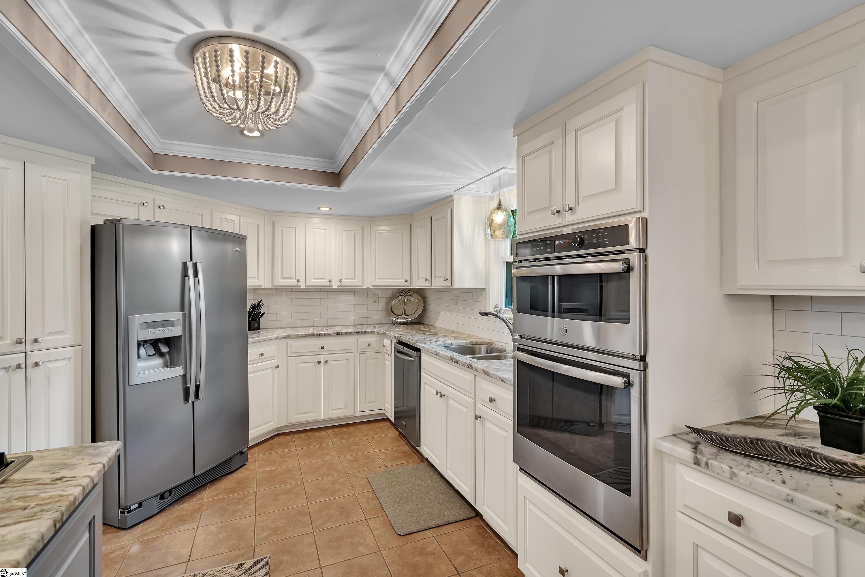 129 Greybridge Road Pelzer, SC 29669 - Photo 5 of 36