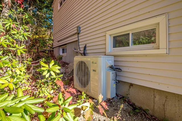 $399,500 | 52 Hillside Avenue, Bartlett, NH 03845