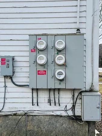 $699,000 | 33 Bridge Street, Amherst, MA 01002