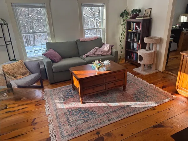 $699,000 | 33 Bridge Street, Amherst, MA 01002