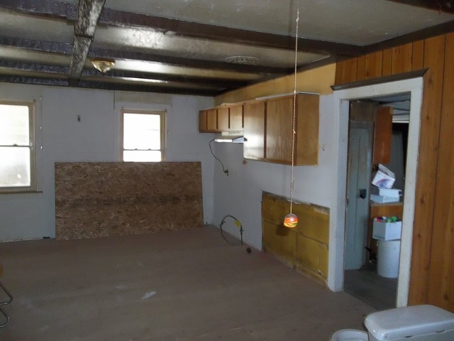 11657 North Adeline Road German Valley, IL 61039 - Photo 6 of 13 a view of a livingroom with furniture and window