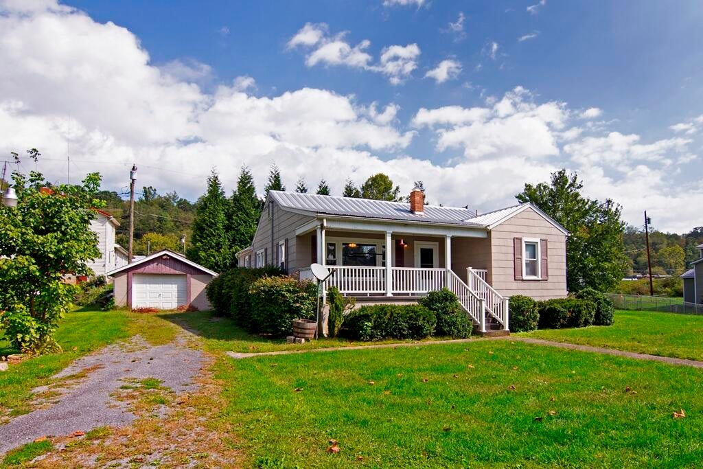 782 Pat Ball Road Talcott, WV 24981 - Photo 1 of 46 Gallery Image 1