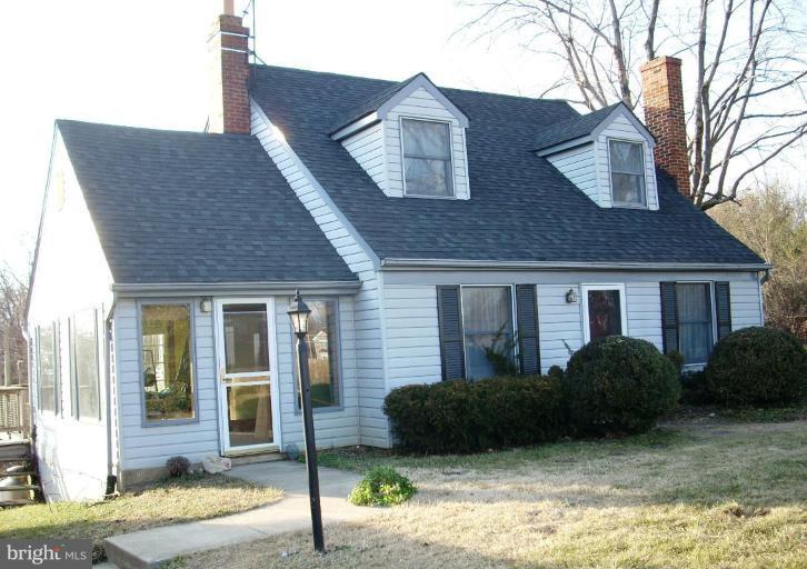 8650 Lees Ridge Road Warrenton, VA 20186 - Photo 1 of 17 Cozy 3 BR/2 BA Cape Cod