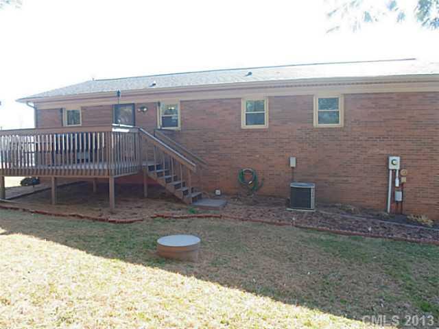 1476 Kings Road Hickory, NC 28602 - Photo 11 of 14 Gallery Image 11