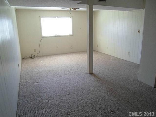 1476 Kings Road Hickory, NC 28602 - Photo 10 of 14 Gallery Image 10