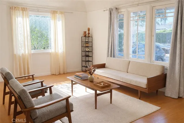 $3,350 | 1238 North Gardner Street, West Hollywood, CA 90046