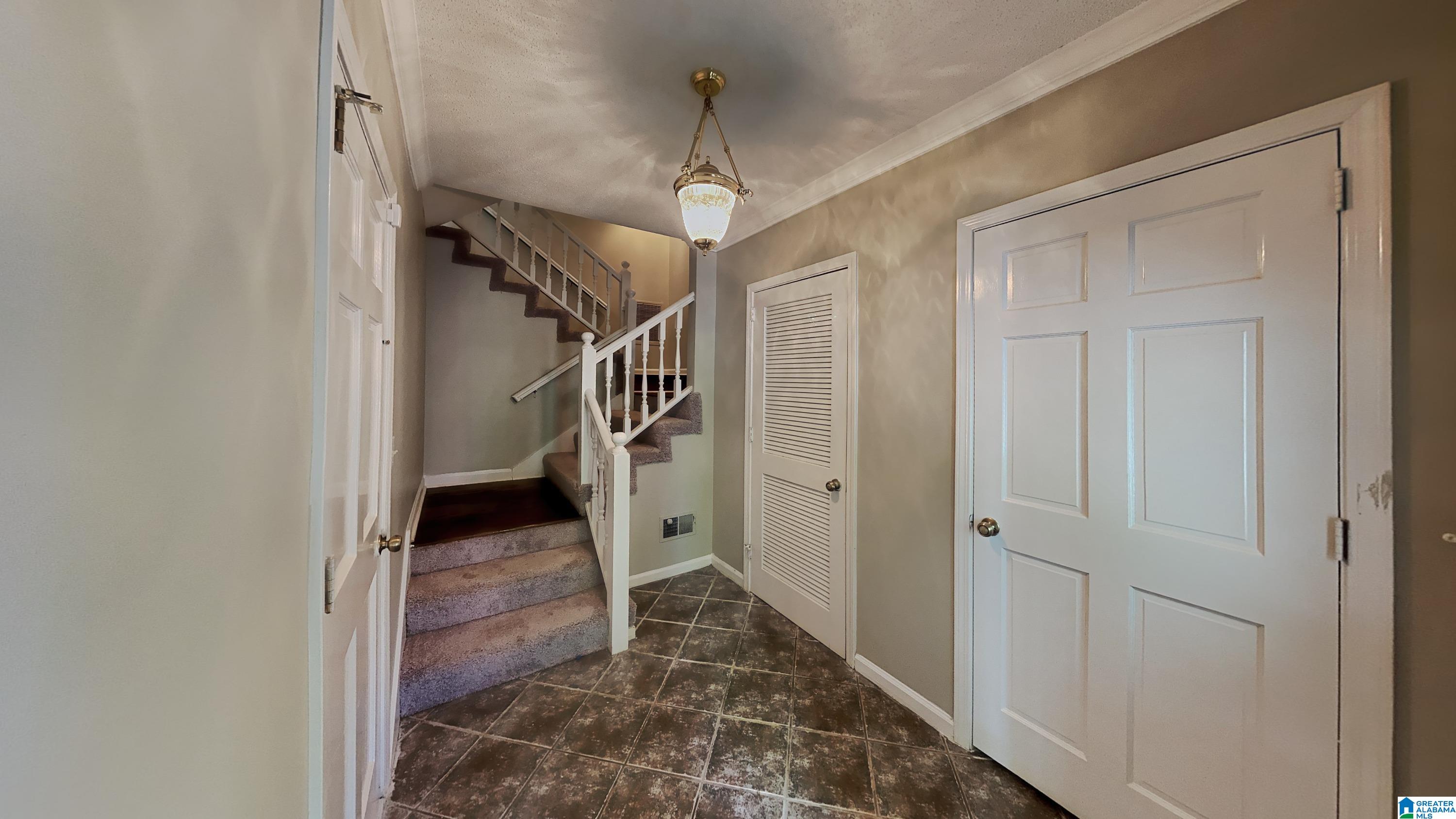 3705 Richelieu Drive Birmingham, AL 35216 - Photo 2 of 19