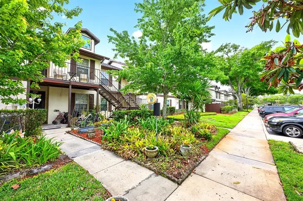 $275,000 | 600 Northern Way, Unit 302, Winter Springs, FL 32708
