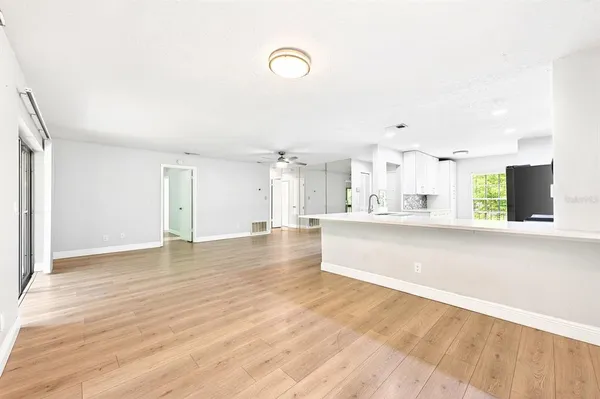 $275,000 | 600 Northern Way, Unit 302, Winter Springs, FL 32708
