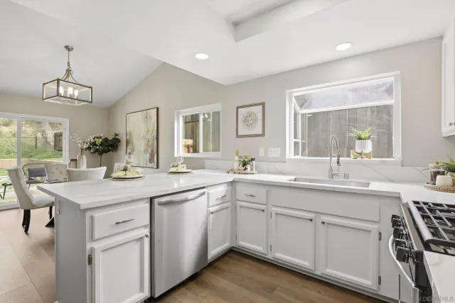 $799,999 | 13856 Jack Oak Lane, Lakeside, CA 92040