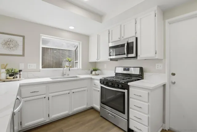 $799,999 | 13856 Jack Oak Lane, Lakeside, CA 92040