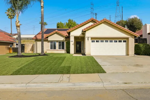 $799,999 | 13856 Jack Oak Lane, Lakeside, CA 92040