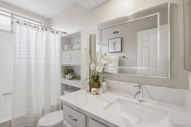 $799,999 | 13856 Jack Oak Lane, Lakeside, CA 92040