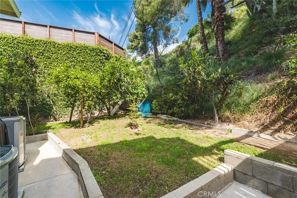 $2,950 | 500 North Sunset Canyon Drive, Unit BACK, Burbank, CA 91501