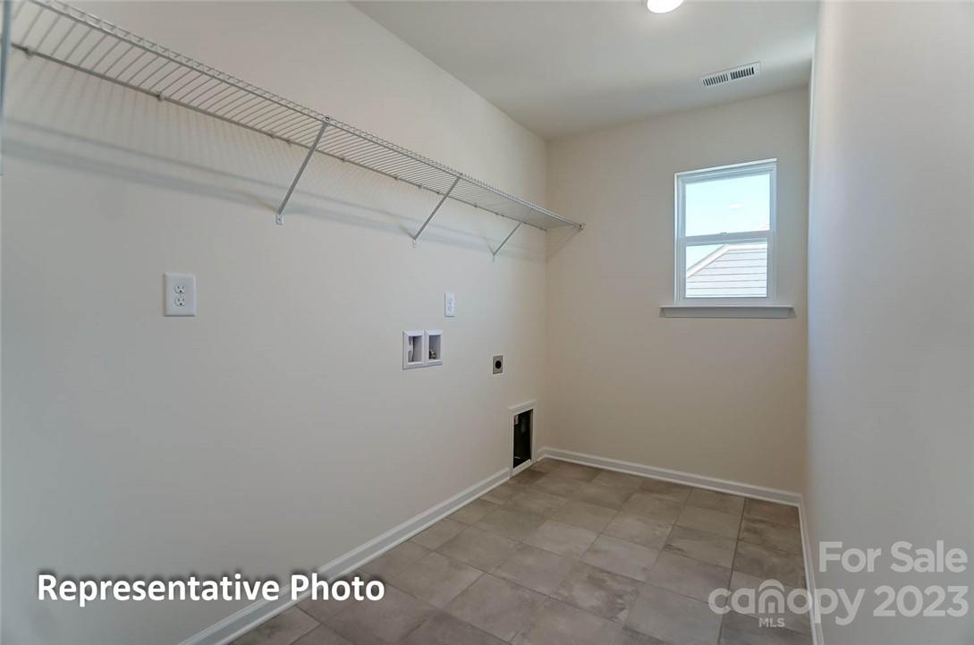 109 Old Fld Road Statesville, NC 28677 - Photo 35 of 37 a view of a hallway