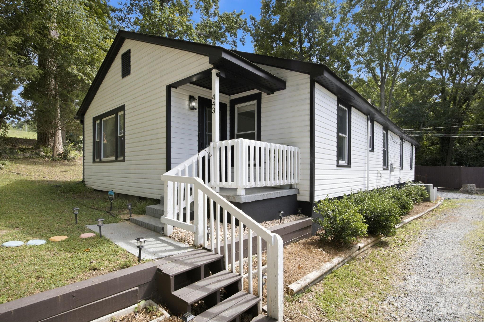 447 Brandon Street Davidson, NC 28036 - Photo 1 of 32