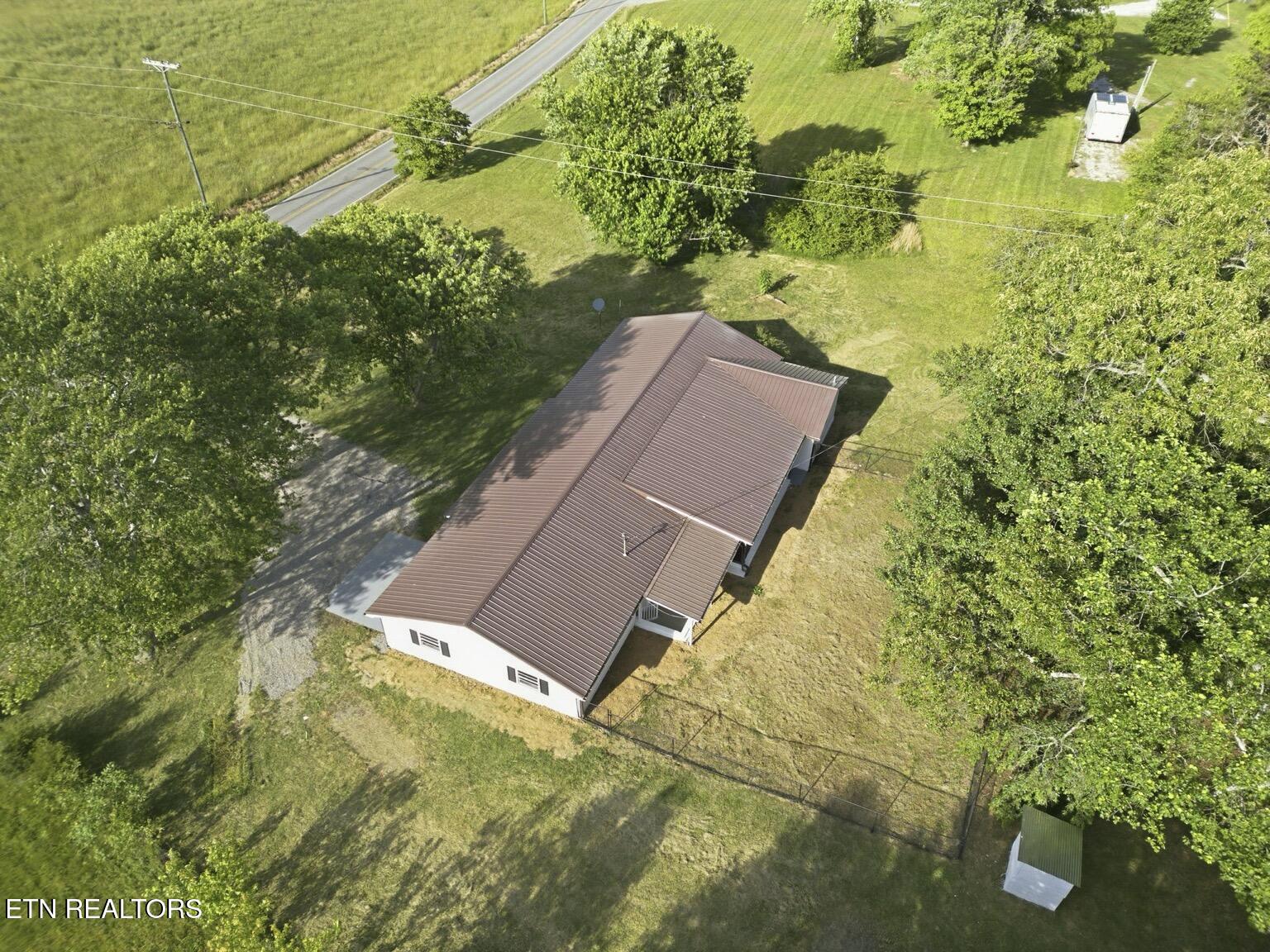 1024 Reagan Valley Road Tellico Plains, TN 37385 - Photo 2 of 42 wj26051542