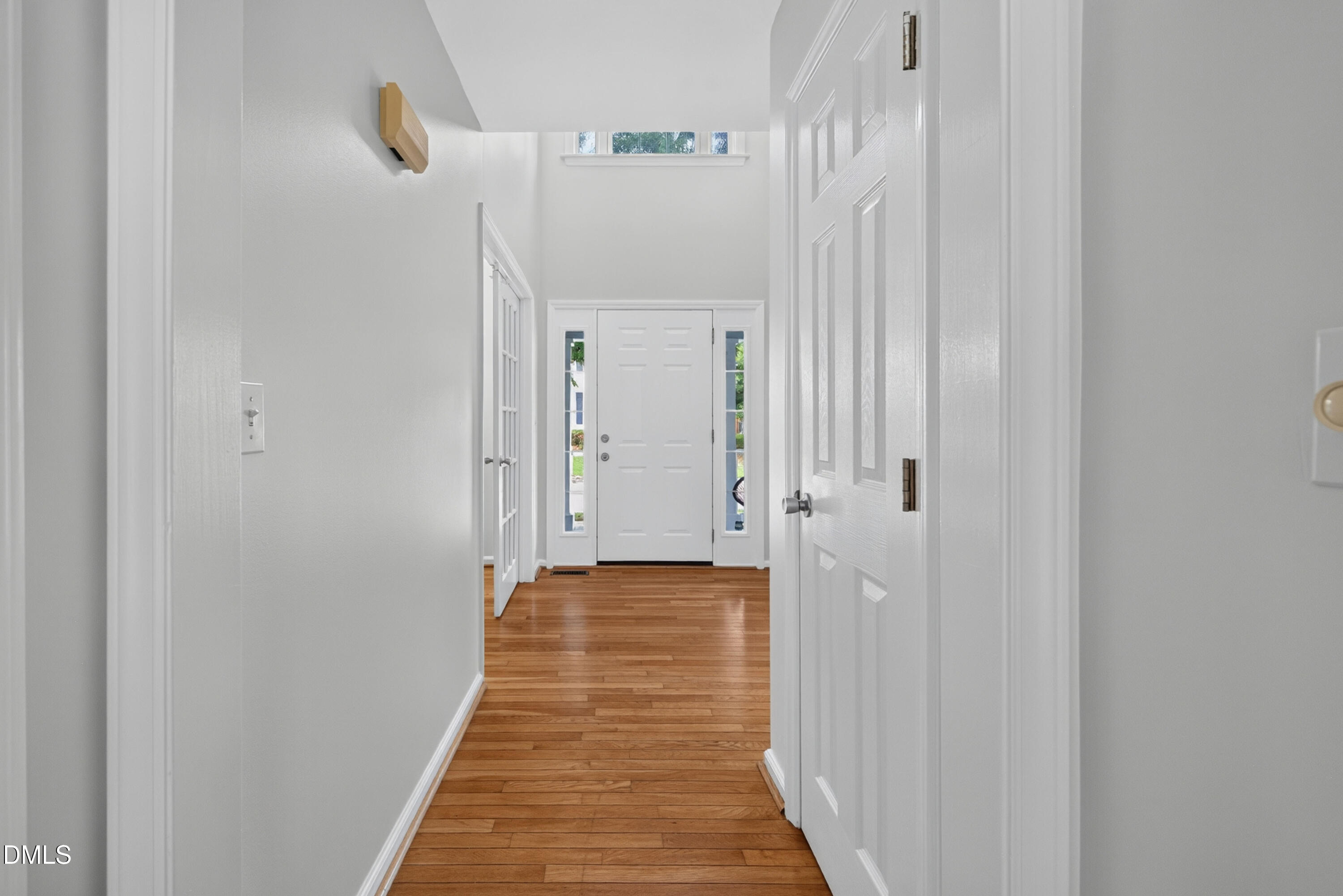 8317 Hobhouse Circle Raleigh, NC 27615 - Photo 5 of 45 DSC_0853
