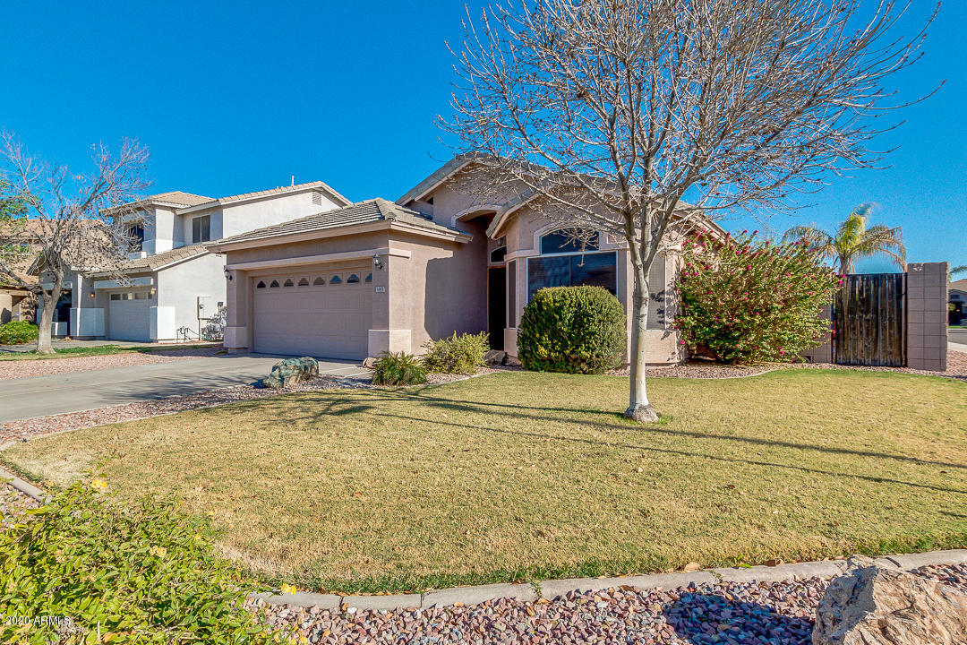 3461 South Sawmill Road Gilbert, AZ 85297 - Photo 3 of 27 02-Sawmill