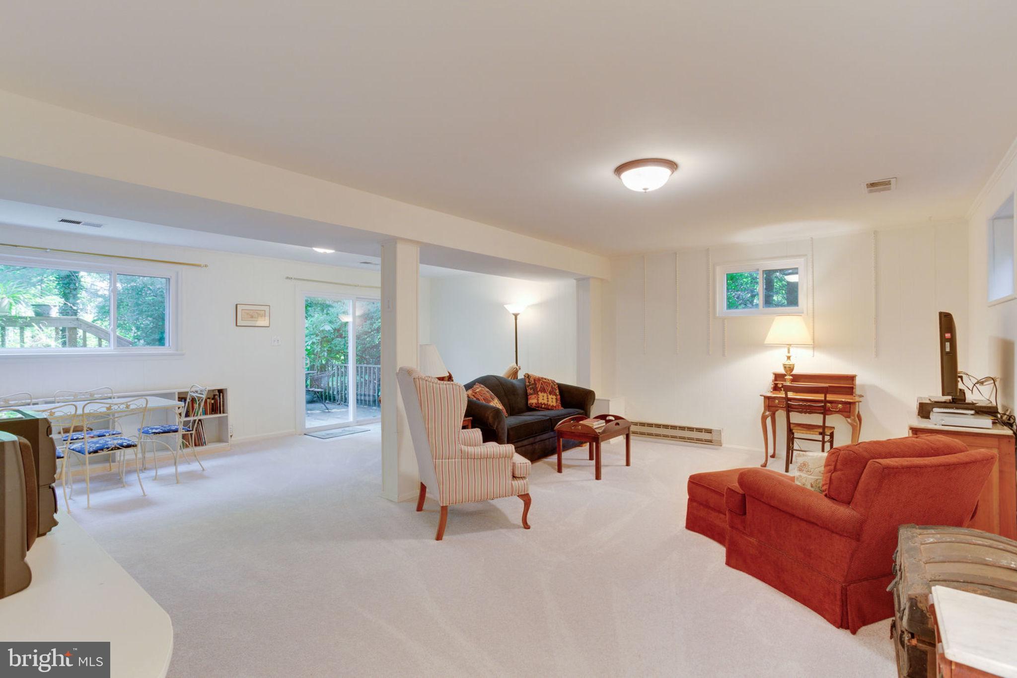 10224 Vale Road Vienna, VA 22181 - Photo 33 of 90 Gallery Image 33