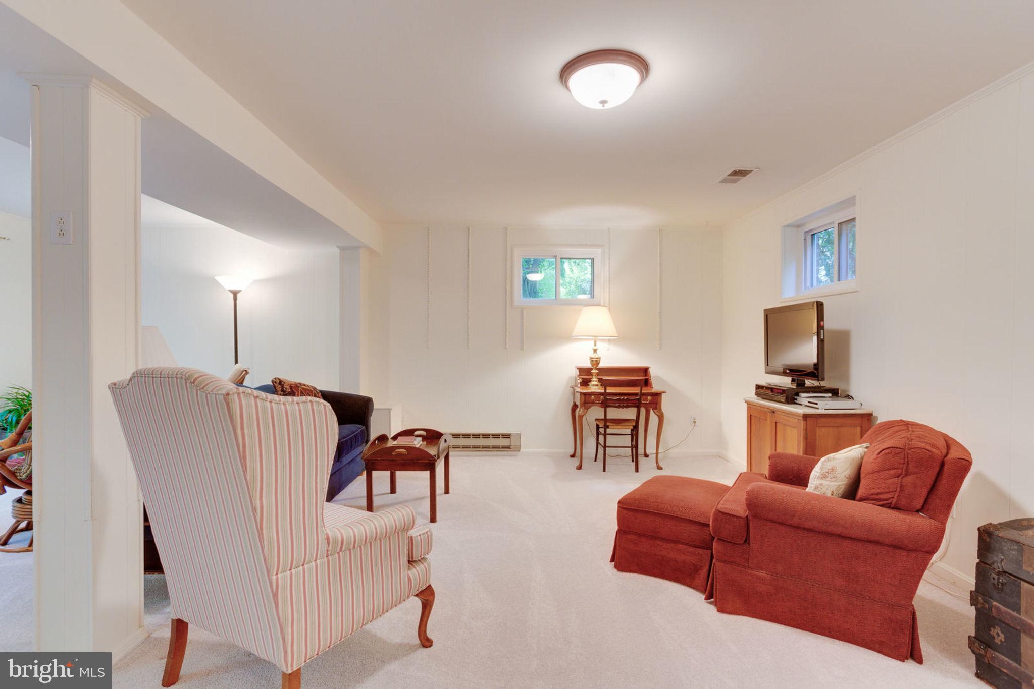 10224 Vale Road Vienna, VA 22181 - Photo 34 of 90 Gallery Image 34