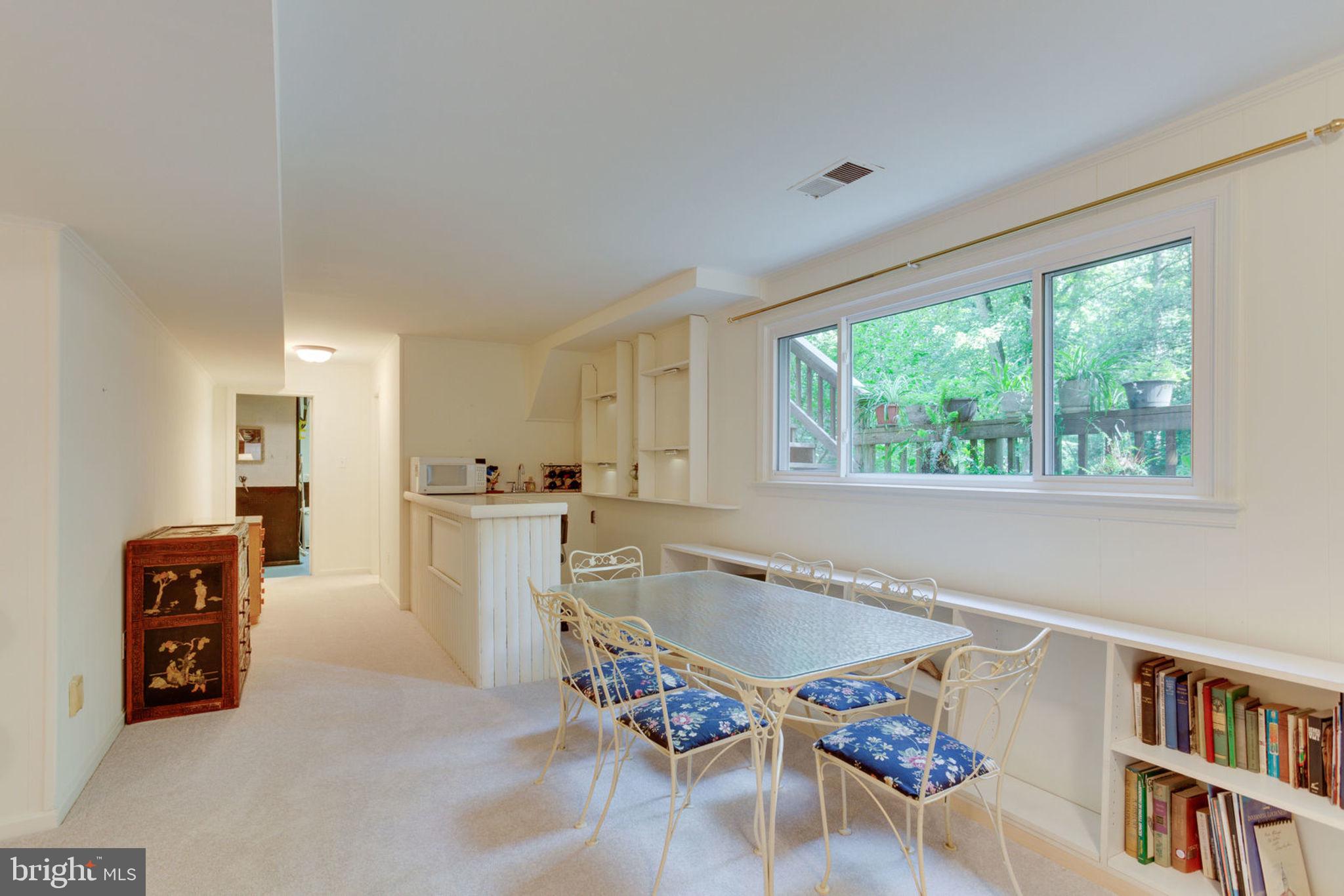 10224 Vale Road Vienna, VA 22181 - Photo 39 of 90 Gallery Image 39
