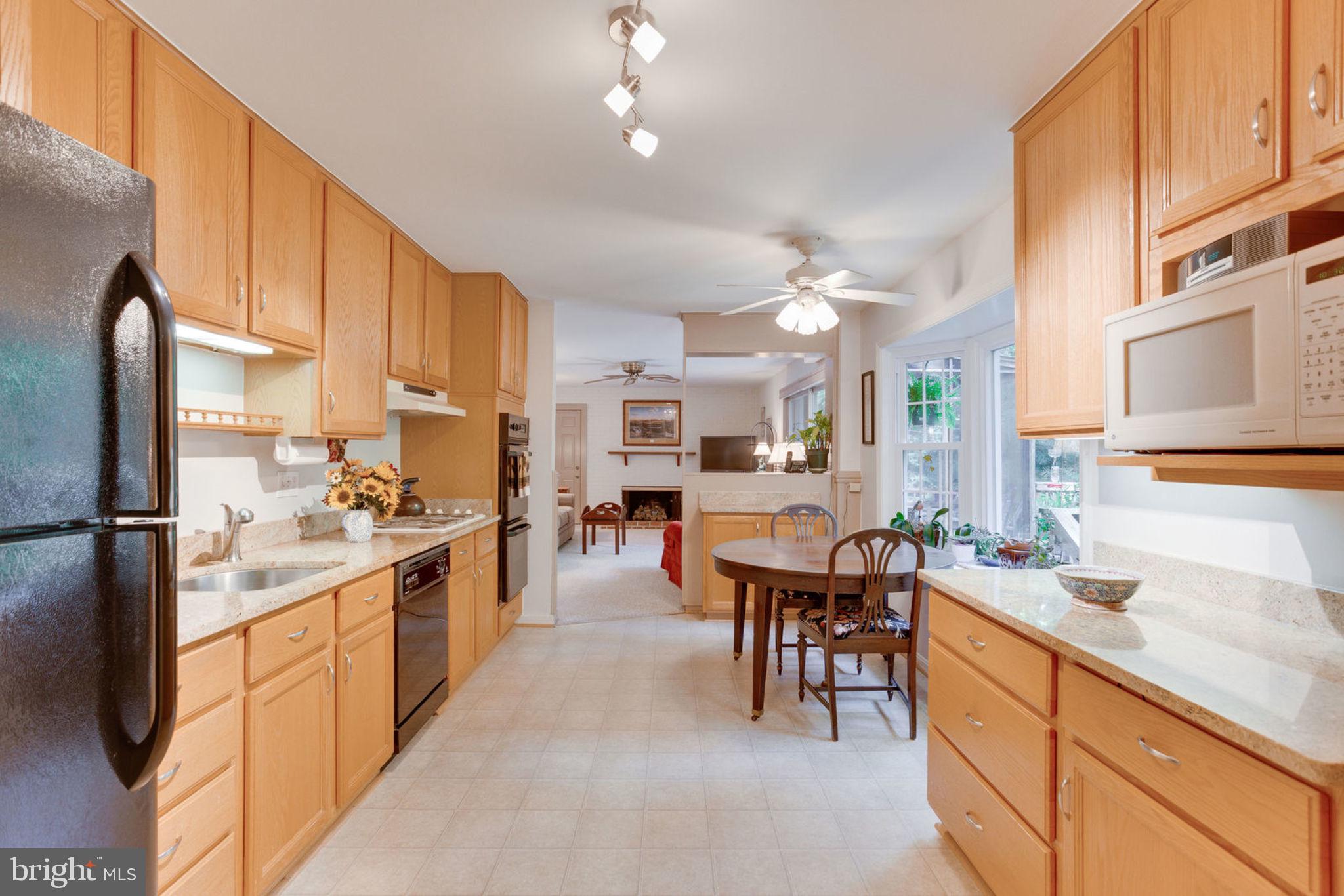 10224 Vale Road Vienna, VA 22181 - Photo 7 of 90 Gallery Image 7