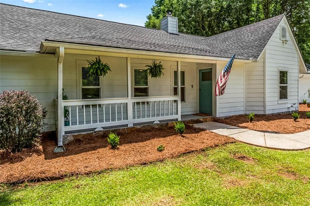 135 Dixie Lane Covington, GA 30014 - Photo 3 of 23