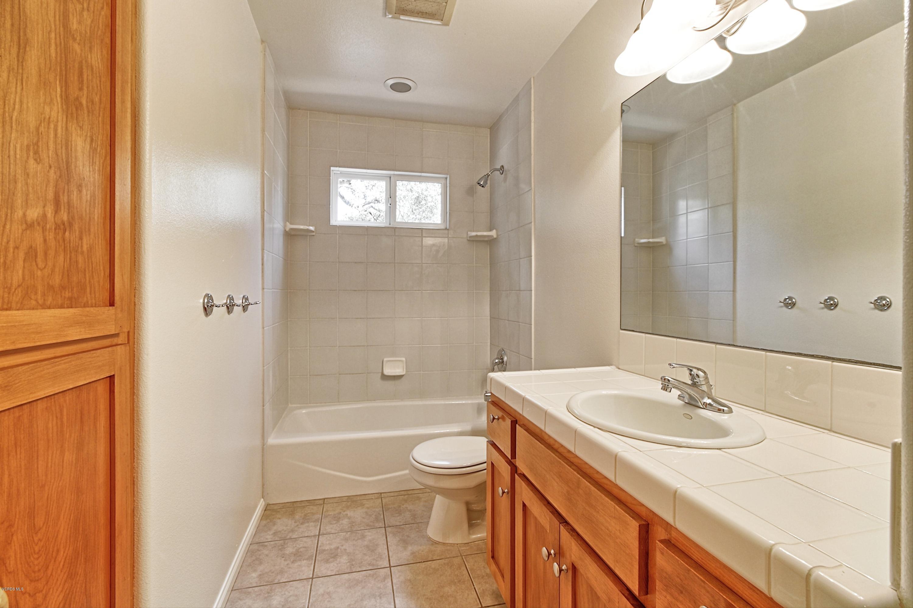 348 Burnham Road Oak View, CA 93022 - Photo 18 of 45 024 (12)