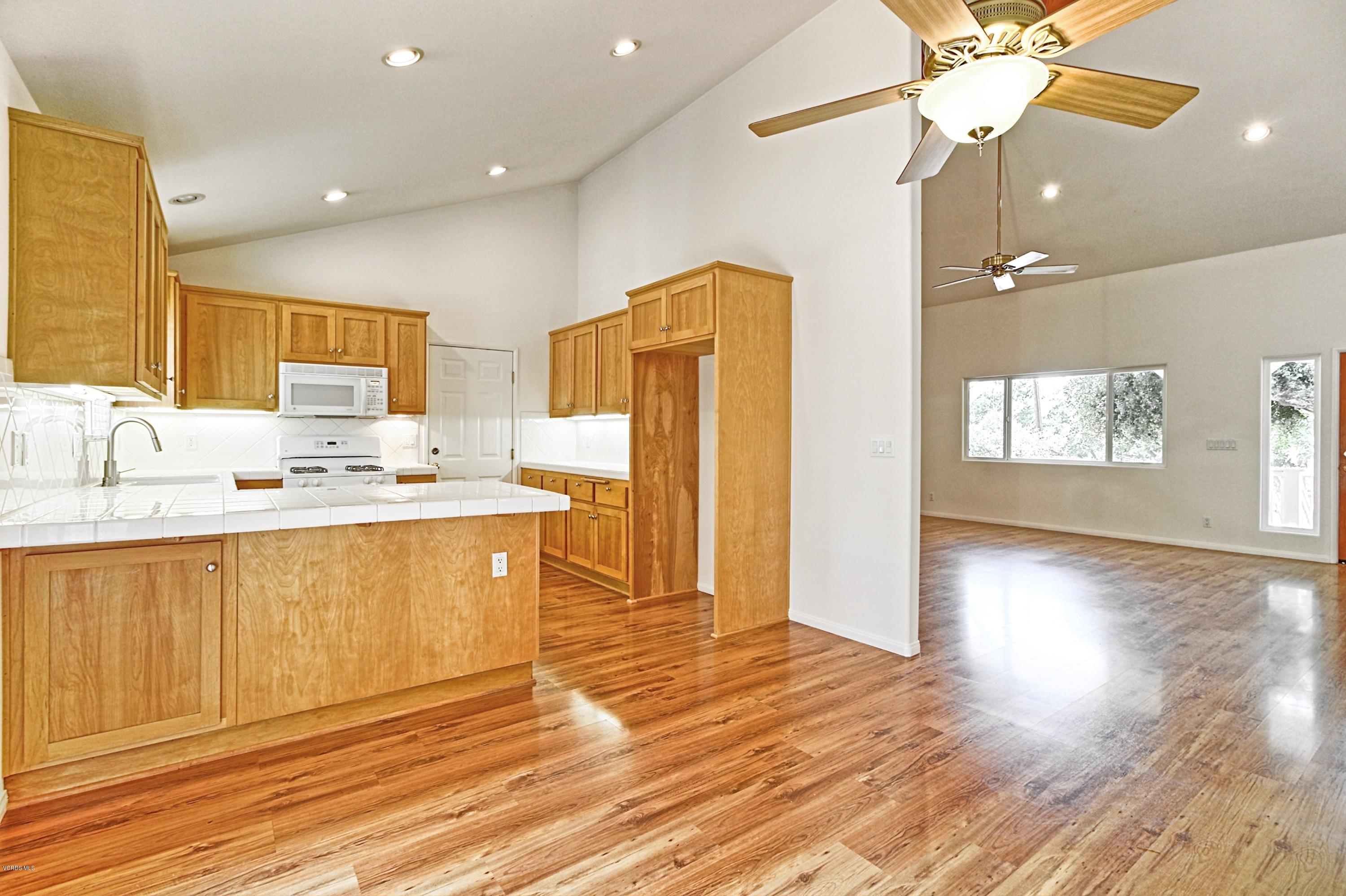 348 Burnham Road Oak View, CA 93022 - Photo 10 of 45 010 (14)