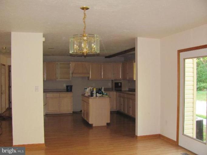 10018 Putman Road Frederick, MD 21702 - Photo 6 of 19 Dining Area