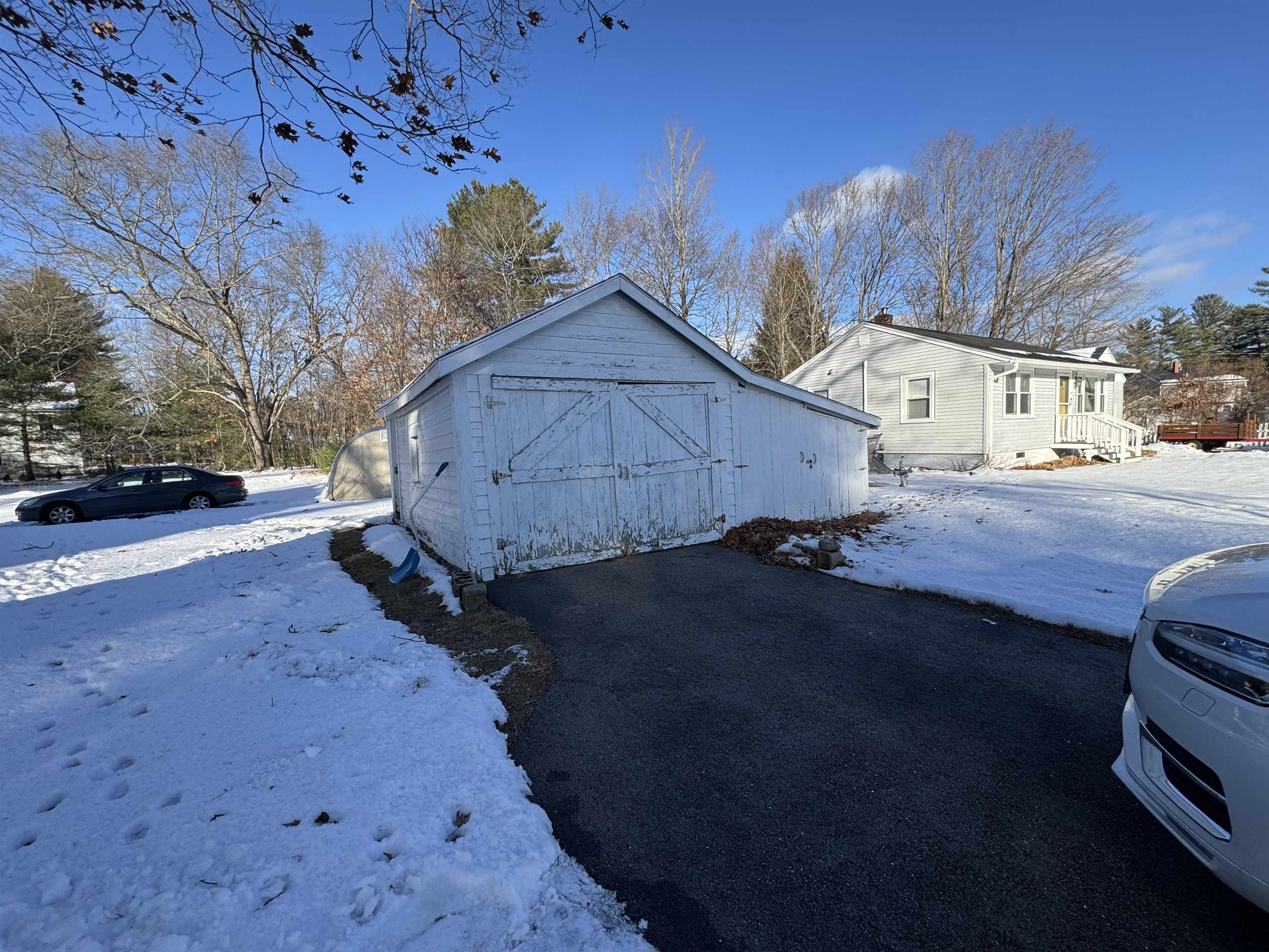 9 Old Colony Road Dover, NH 03820 - Photo 3 of 14 Gallery Image 3