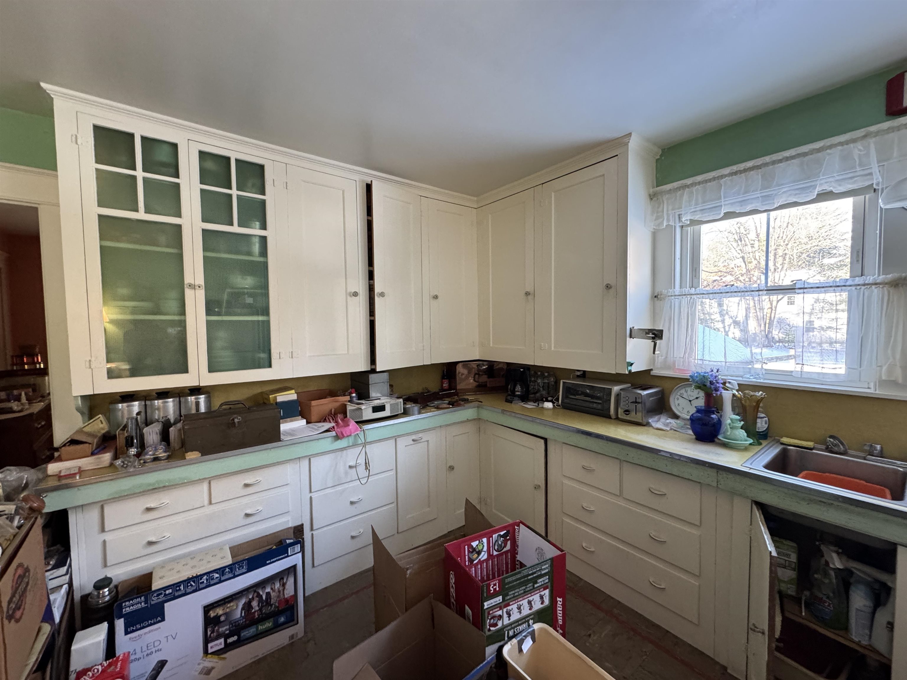 9 Old Colony Road Dover, NH 03820 - Photo 6 of 14 Gallery Image 6